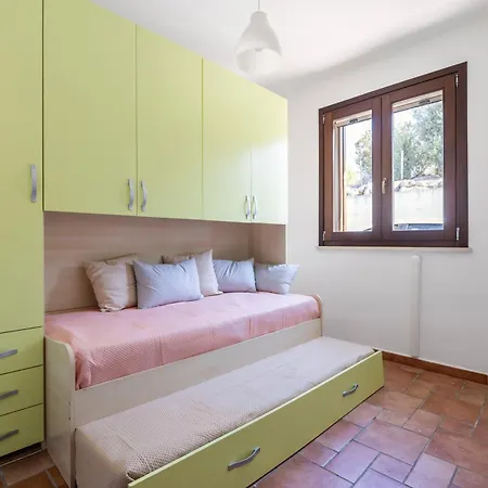 Cute & Pool By Sea Villa