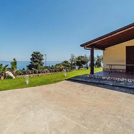 Cute & Pool By Sea Villa Scopello (Sicily)